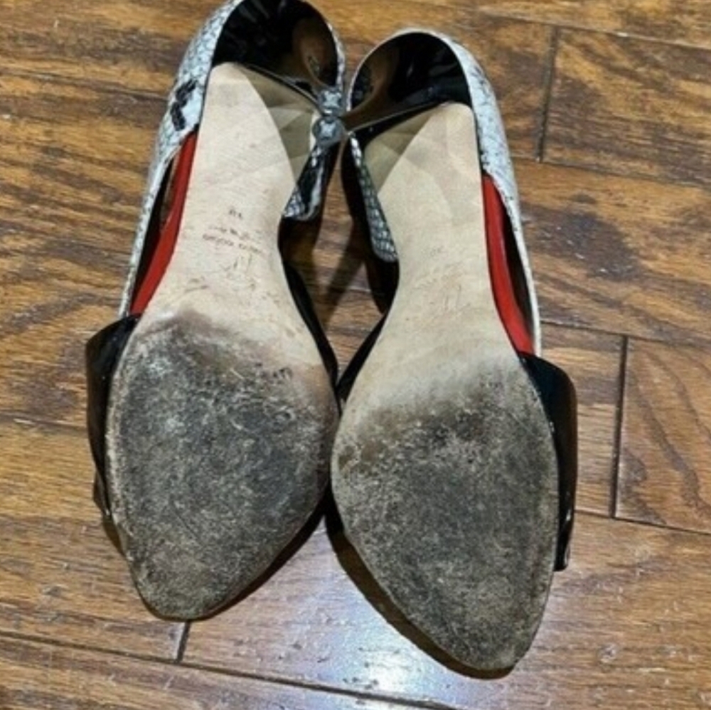 Giuseppe Zanotti Stylish Red and Black Peep-Toe Heels - Picture 4 of 5